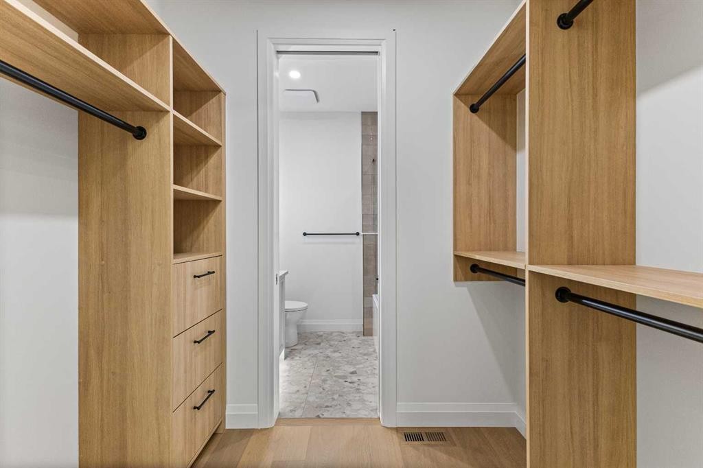 730 25 Avenue Nw, Calgary, AB - Indoor