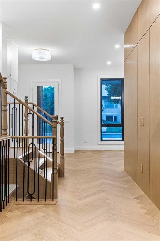 730 25 Avenue Nw, Calgary, AB - Indoor Photo Showing Other Room