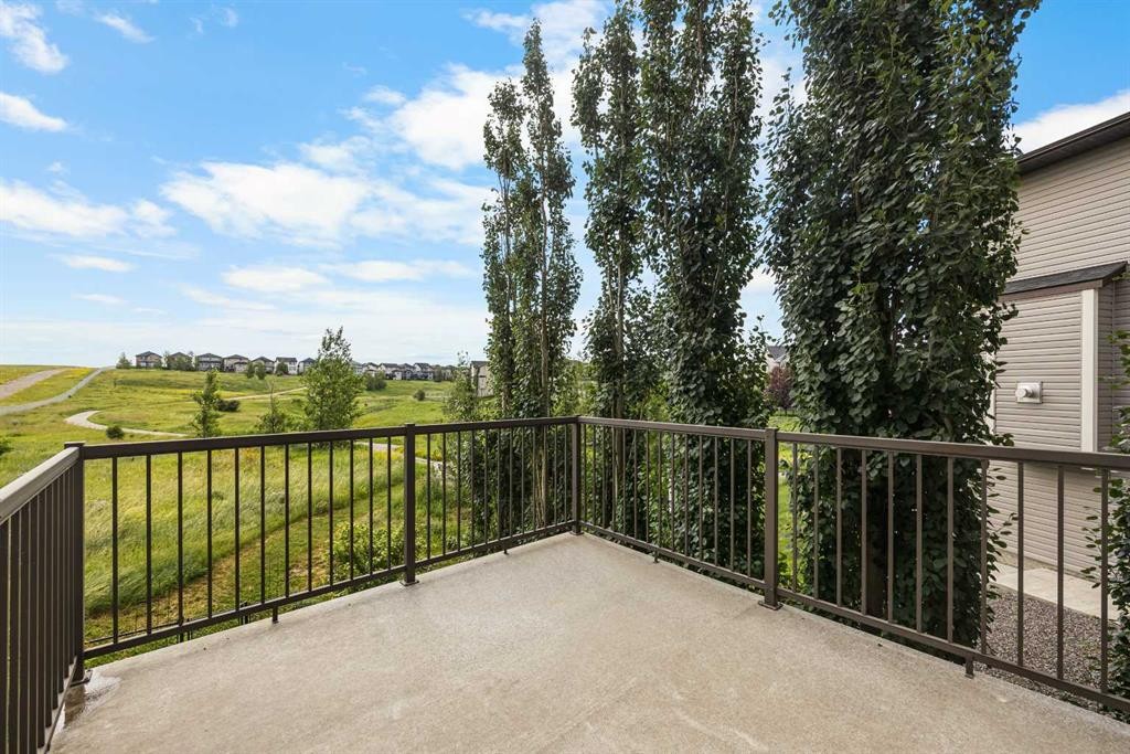 208 Panton Road Nw, Calgary, AB - Outdoor