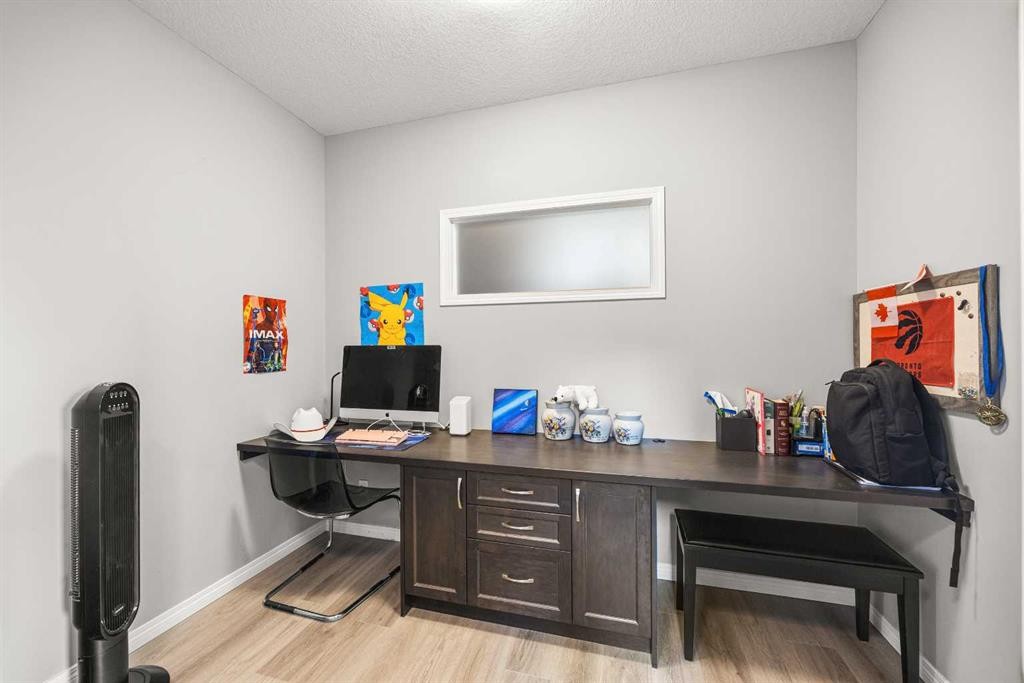 208 Panton Road Nw, Calgary, AB - Indoor Photo Showing Office