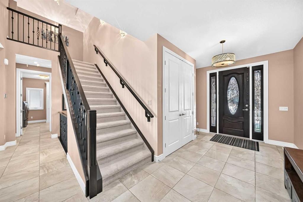 116 Panatella Rise Nw, Calgary, AB - Indoor Photo Showing Other Room