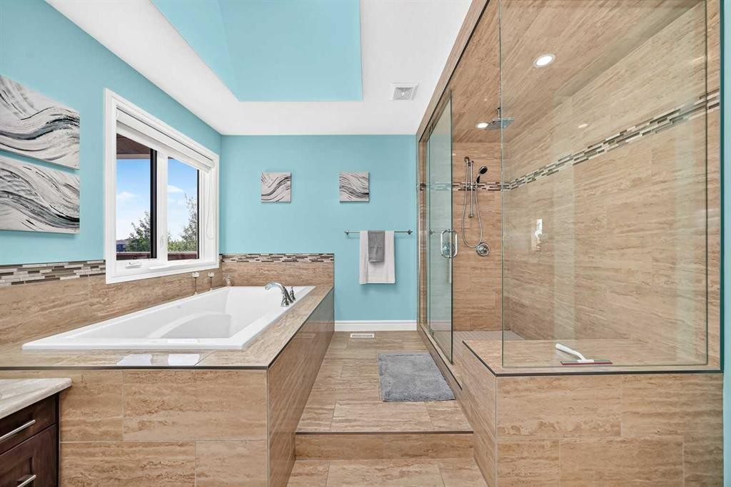 116 Panatella Rise Nw, Calgary, AB - Indoor Photo Showing Bathroom