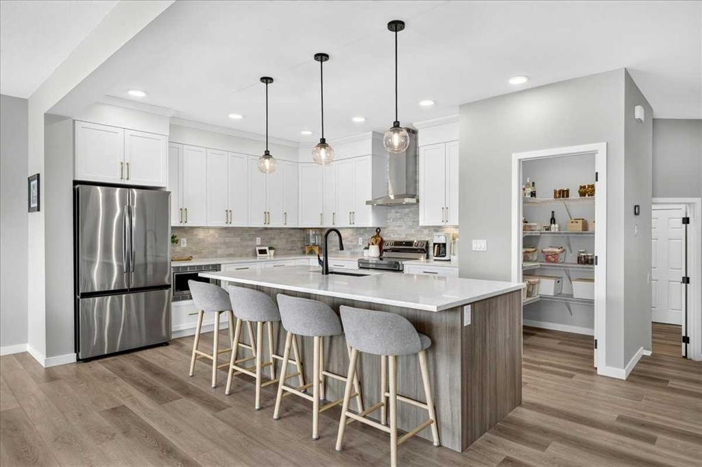 421 Magnolia Way Se, Calgary, AB - Indoor Photo Showing Kitchen With Stainless Steel Kitchen With Upgraded Kitchen