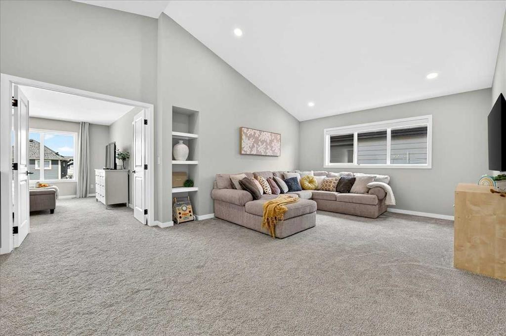 421 Magnolia Way Se, Calgary, AB - Indoor