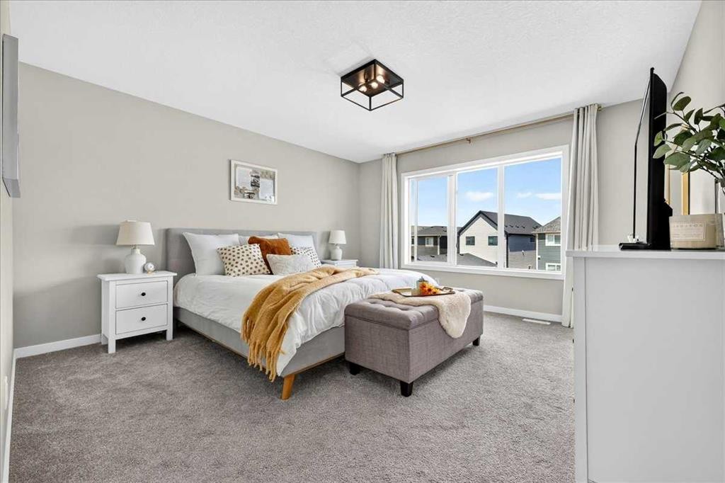 421 Magnolia Way Se, Calgary, AB - Indoor Photo Showing Bedroom