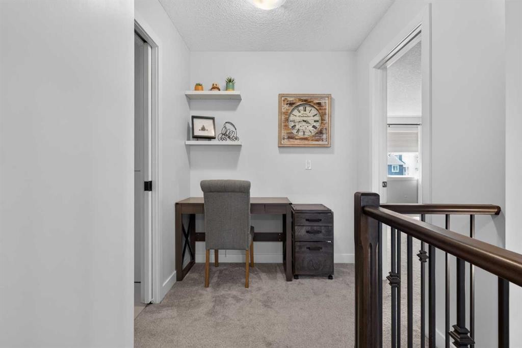 325 Bayside Crescent Sw, Airdrie, AB - Indoor