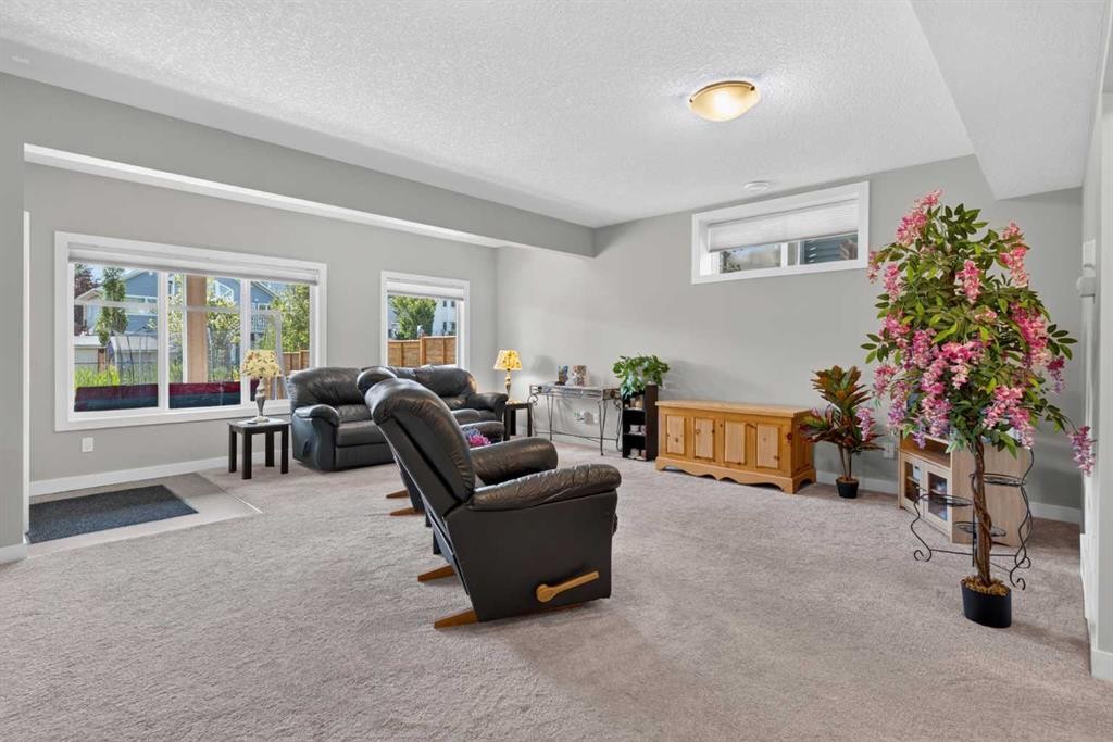 325 Bayside Crescent Sw, Airdrie, AB - Indoor