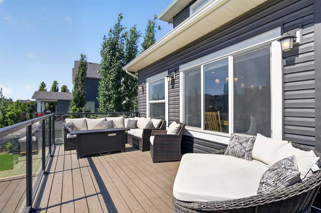 325 Bayside Crescent Sw, Airdrie, AB - Outdoor With Deck Patio Veranda With Exterior