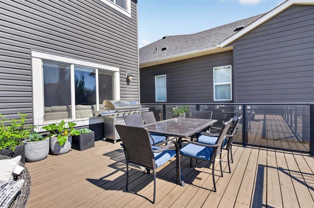 325 Bayside Crescent Sw, Airdrie, AB - Outdoor With Deck Patio Veranda With Exterior