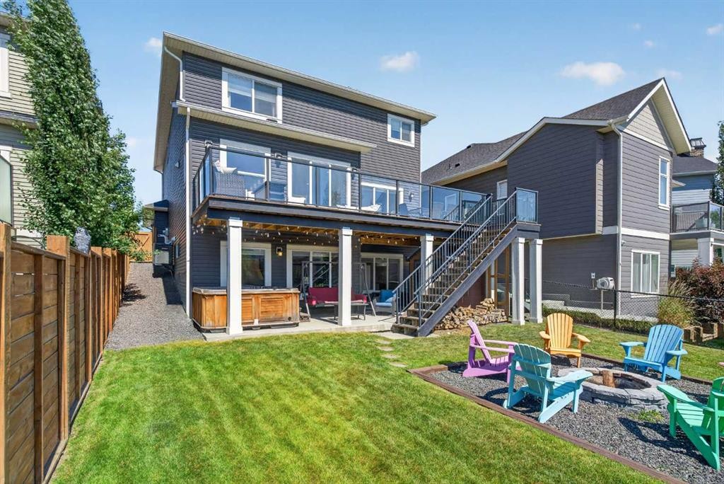 325 Bayside Crescent Sw, Airdrie, AB - Outdoor With Deck Patio Veranda