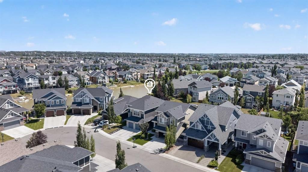 325 Bayside Crescent Sw, Airdrie, AB - Outdoor With Facade