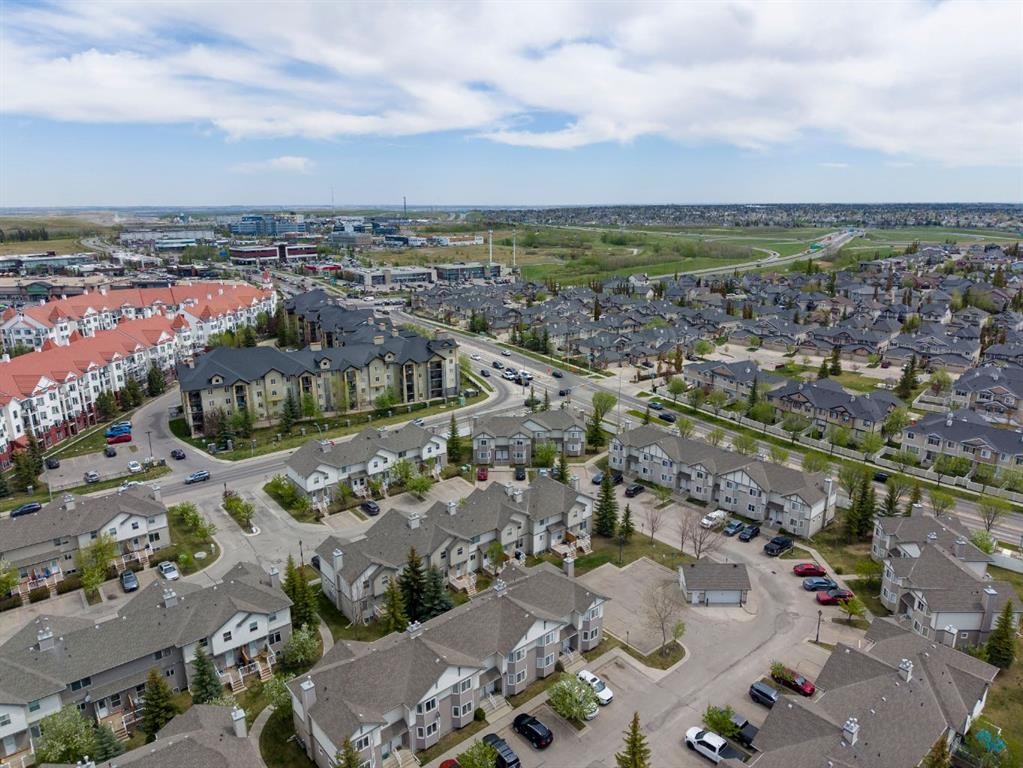 65 Royal Birch Villas Nw, Calgary, AB - Outdoor With View