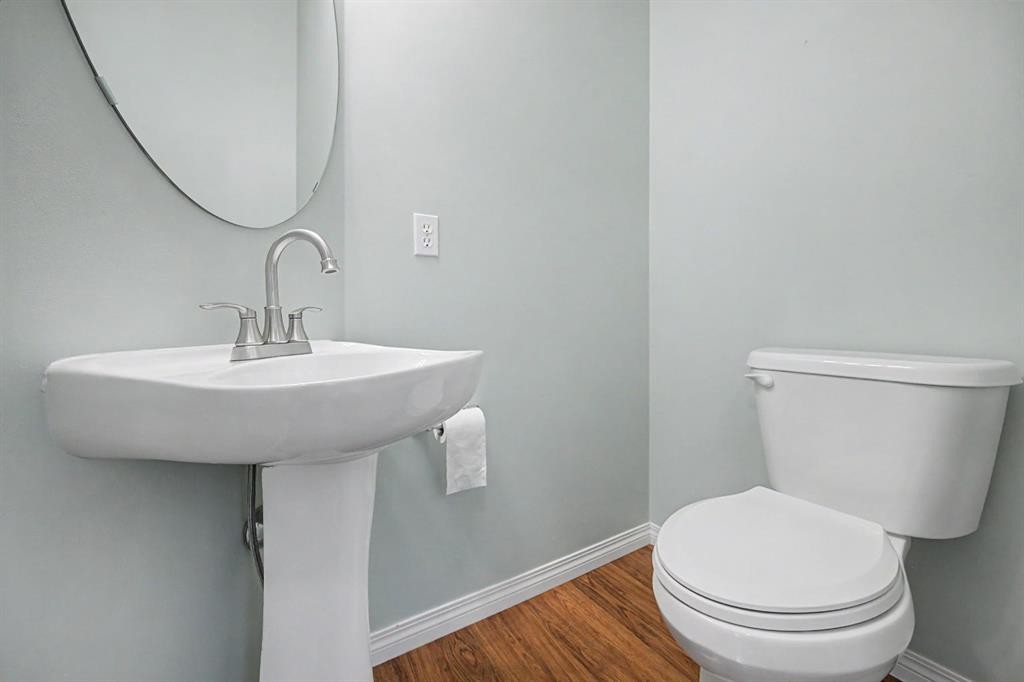 65 Royal Birch Villas Nw, Calgary, AB - Indoor Photo Showing Bathroom