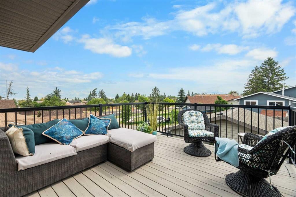 8424 Berkley Road Nw, Calgary, AB - Outdoor With Deck Patio Veranda With Exterior
