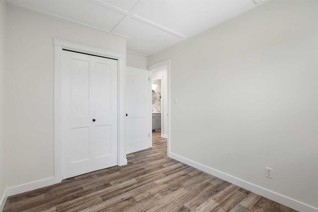 8424 Berkley Road Nw, Calgary, AB - Indoor Photo Showing Other Room
