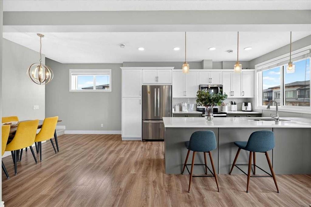79-230 Seton Passage Se, Calgary, AB - Indoor Photo Showing Kitchen With Upgraded Kitchen