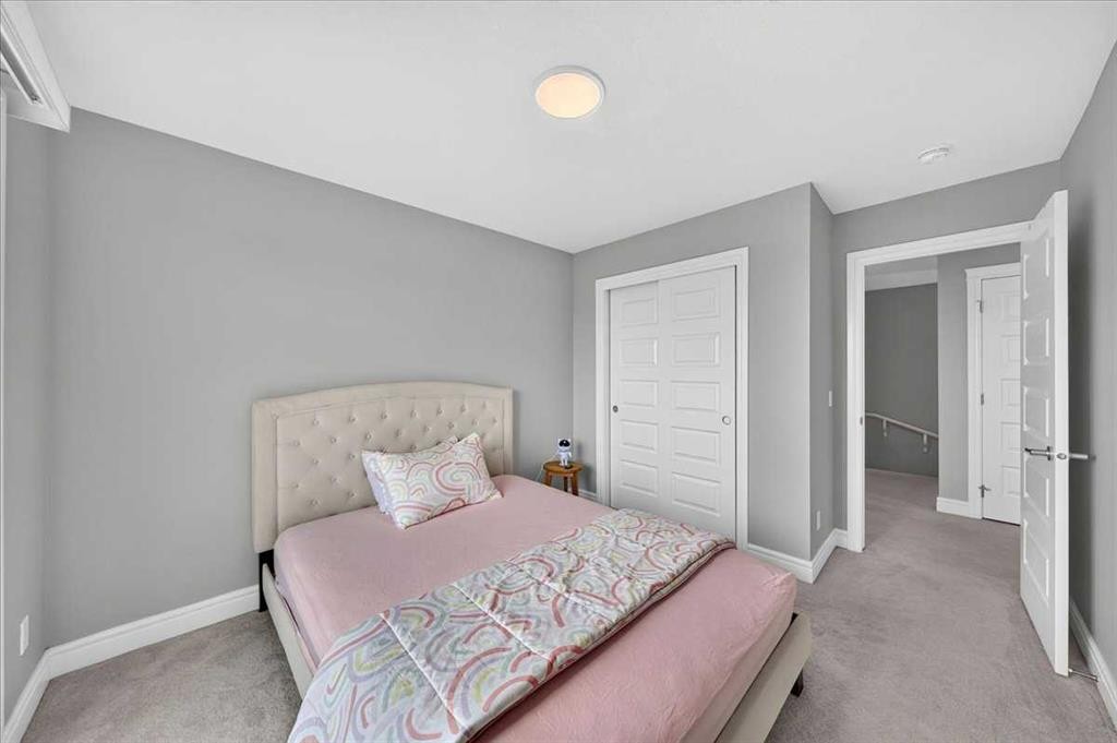 79-230 Seton Passage Se, Calgary, AB - Indoor Photo Showing Bedroom