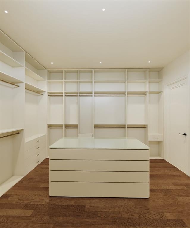 6511 Law Drive Sw, Calgary, AB - Indoor Photo Showing Other Room