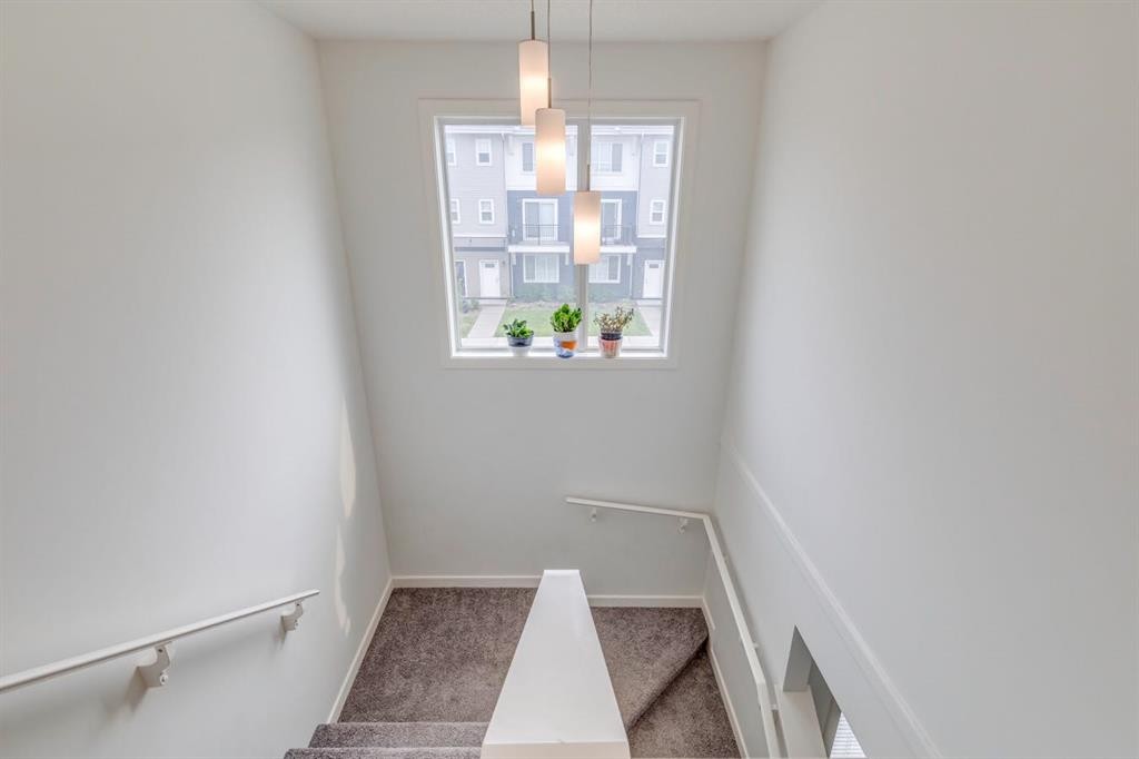 24 Corner Meadows Park Ne, Calgary, AB - Indoor Photo Showing Other Room