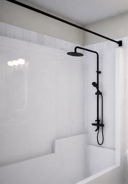 131 148 Avenue Nw, Calgary, AB - Indoor Photo Showing Bathroom