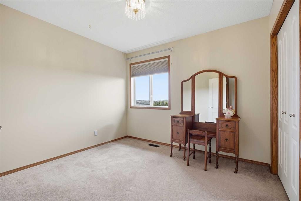 276 Kincora Heights Nw, Calgary, AB - Indoor Photo Showing Other Room
