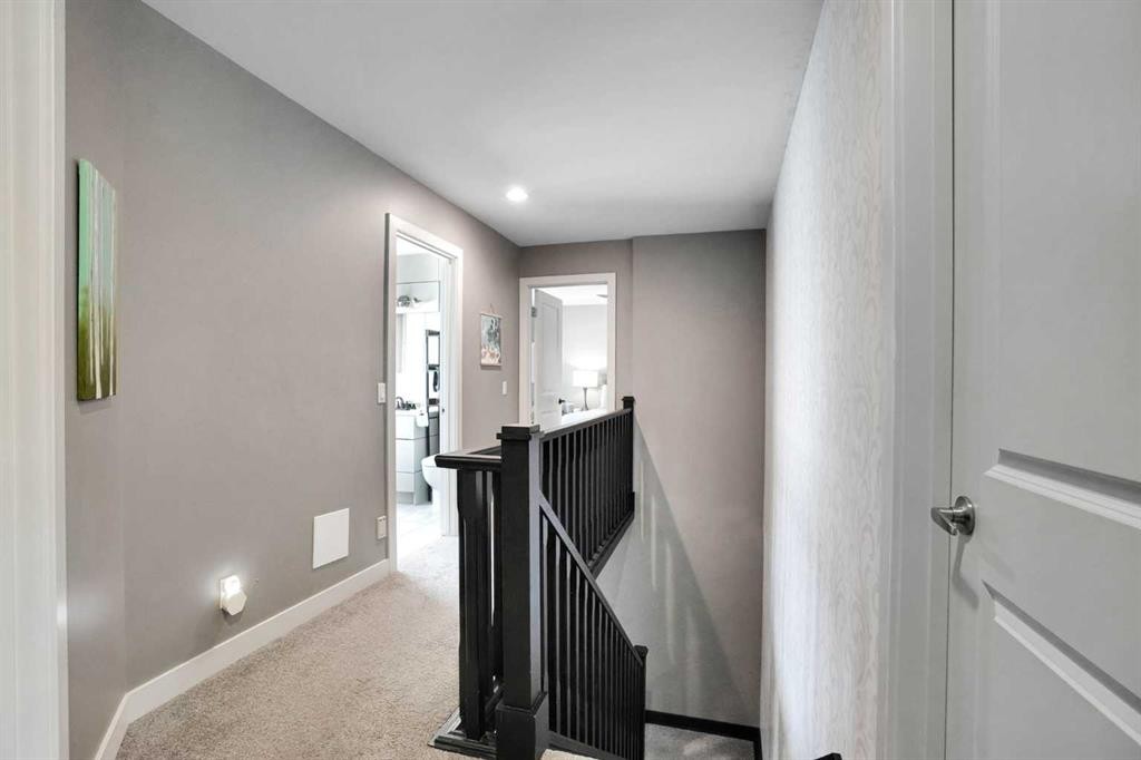 160 Sunhaven Close Se, Calgary, AB - Indoor Photo Showing Other Room