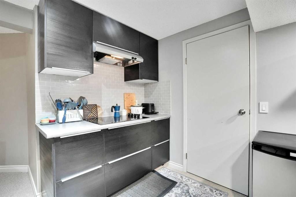 160 Sunhaven Close Se, Calgary, AB - Indoor