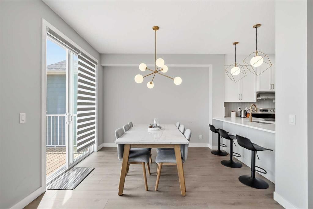 143 Belvedere Crescent Se, Calgary, AB - Indoor Photo Showing Dining Room