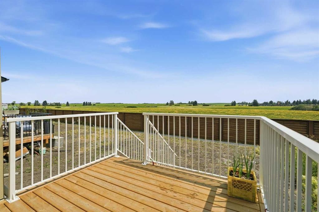 143 Belvedere Crescent Se, Calgary, AB - Outdoor With Deck Patio Veranda