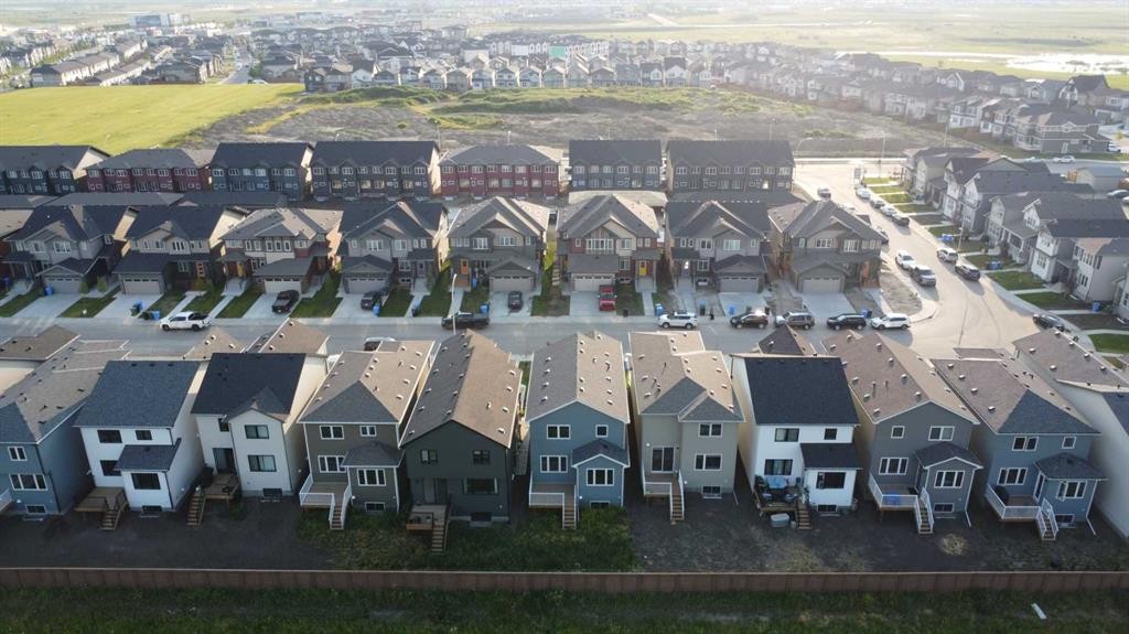 143 Belvedere Crescent Se, Calgary, AB - Outdoor With View