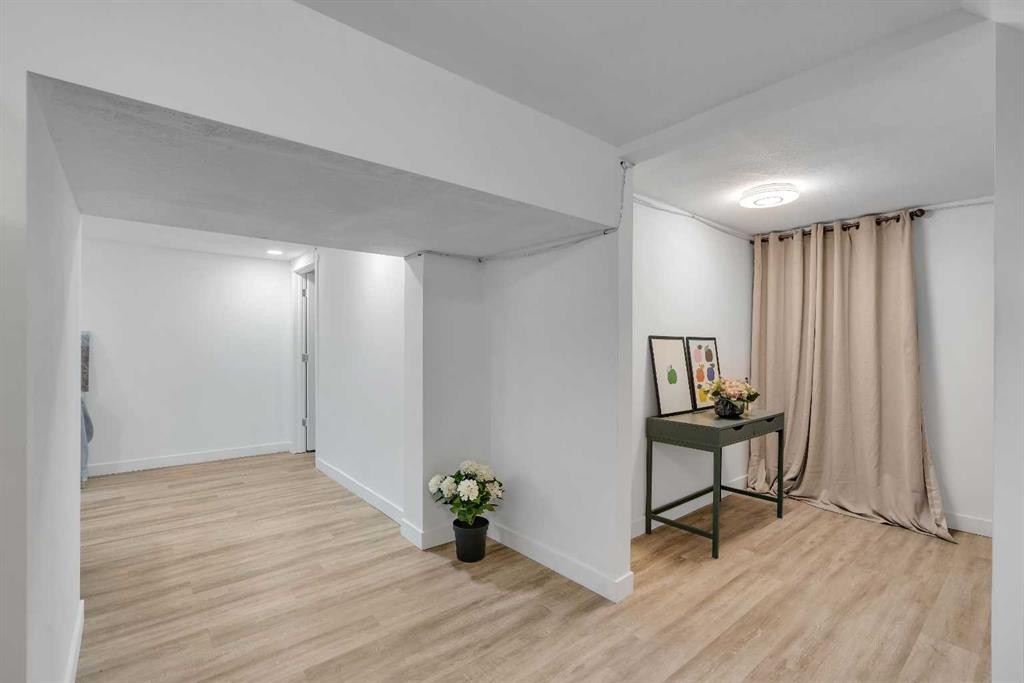 52 Fay Road Se, Calgary, AB - Indoor Photo Showing Other Room