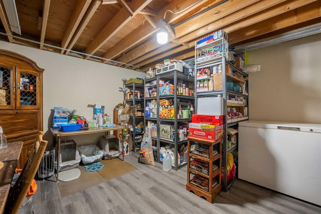 34 Cascade Place, Cochrane, AB - Indoor
