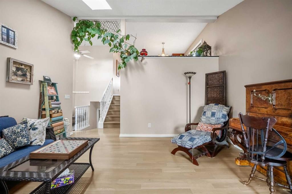 34 Cascade Place, Cochrane, AB - Indoor