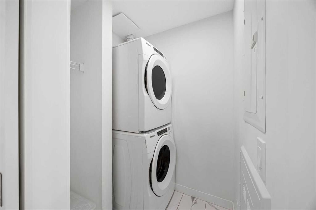 2403-76 Cornerstone Passage Ne, Calgary, AB - Indoor Photo Showing Laundry Room