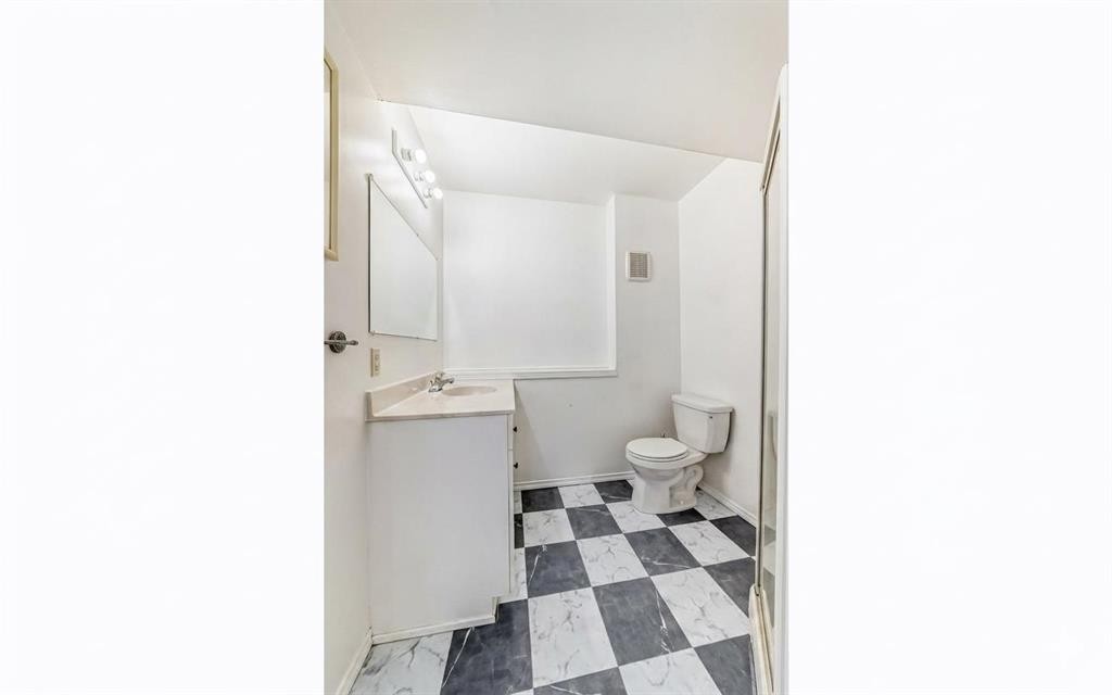 202 Saddlemead Green Ne, Calgary, AB - Indoor Photo Showing Other Room