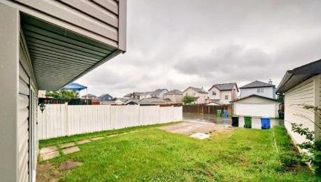 202 Saddlemead Green Ne, Calgary, AB - Outdoor