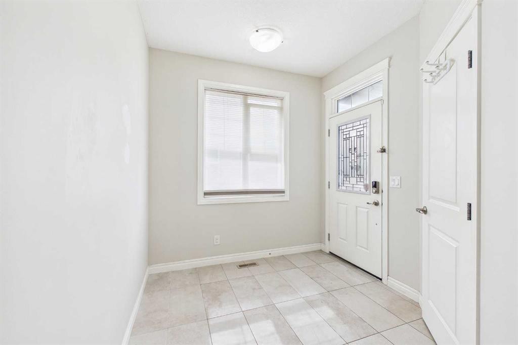 66 Nolanhurst Way Nw, Calgary, AB - Indoor Photo Showing Other Room