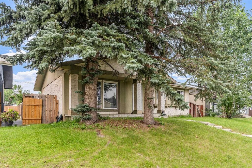 227 Manora Crescent Ne, Calgary, AB - Outdoor