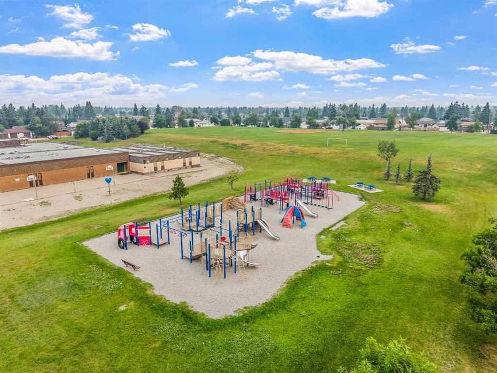 227 Manora Crescent Ne, Calgary, AB - Outdoor With View