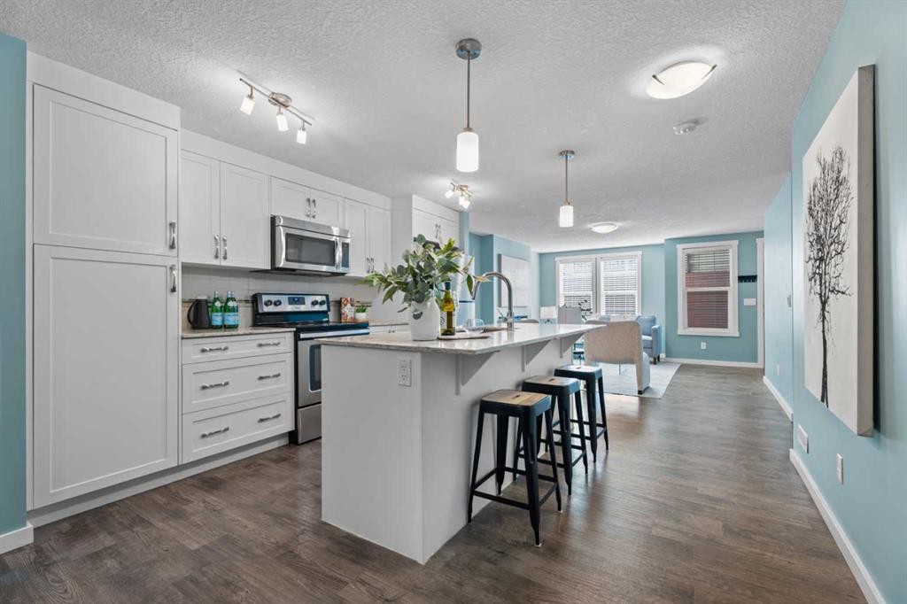 516 Auburn Bay Circle Se, Calgary, AB - Indoor Photo Showing Kitchen With Upgraded Kitchen