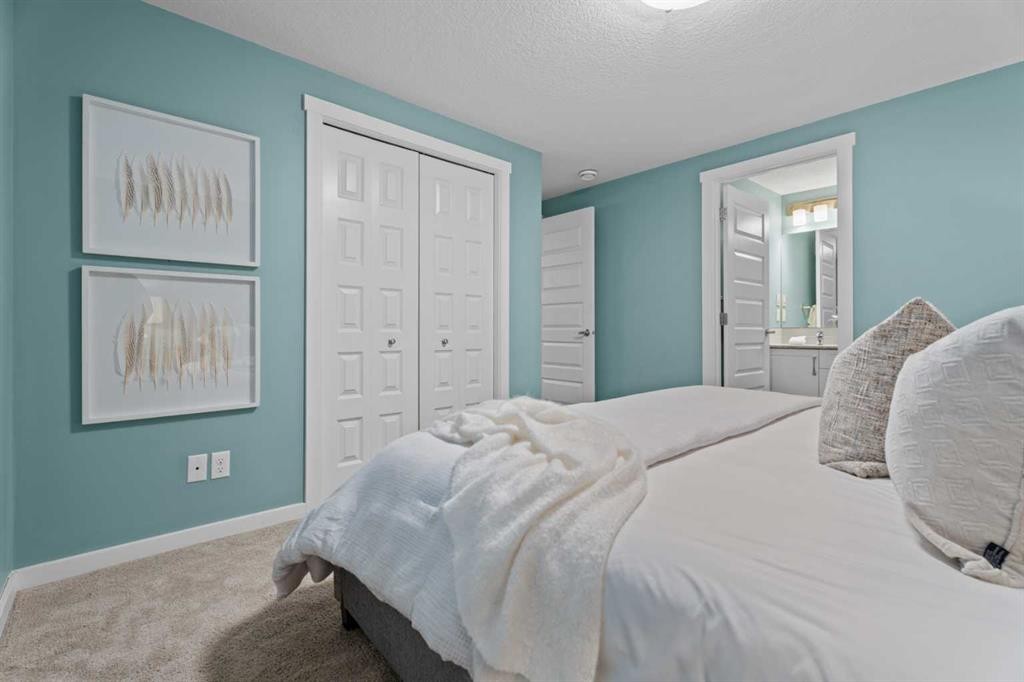 516 Auburn Bay Circle Se, Calgary, AB - Indoor Photo Showing Bedroom