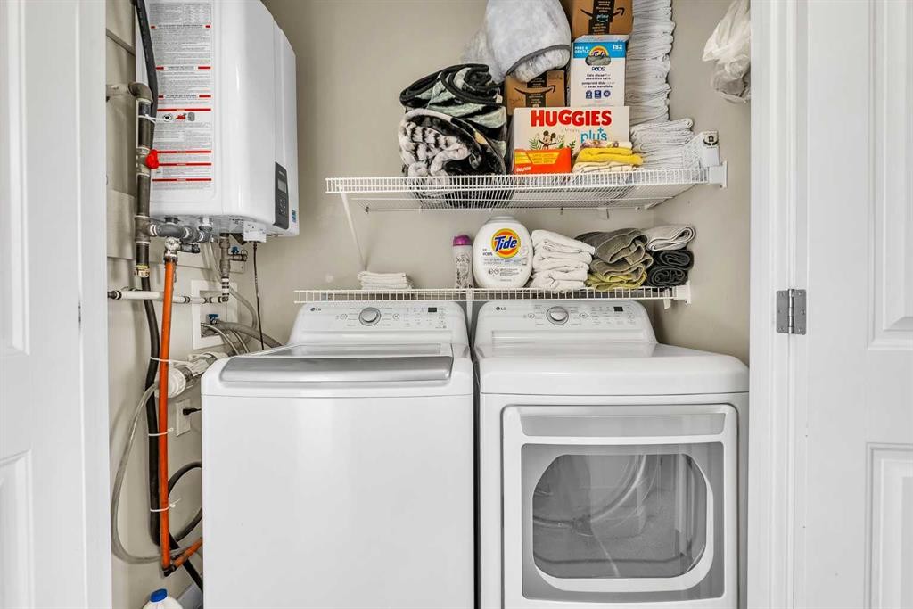 43 Sage Hill Common Nw, Calgary, AB - Indoor Photo Showing Laundry Room
