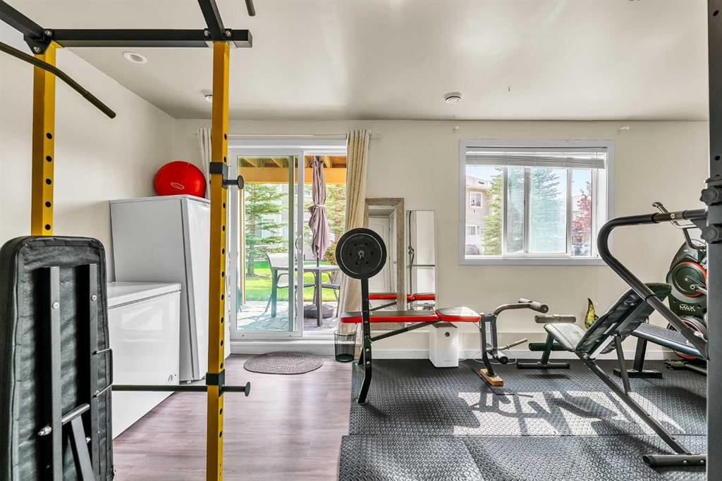 43 Sage Hill Common Nw, Calgary, AB - Indoor Photo Showing Gym Room