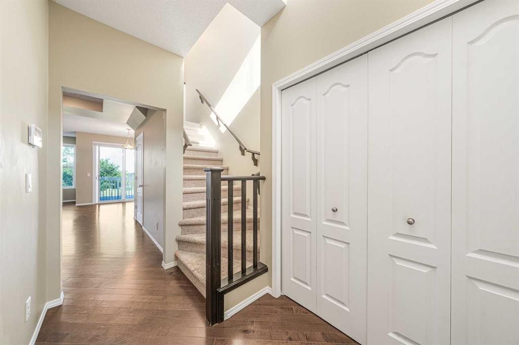 48 Panatella Common Nw, Calgary, AB - Indoor Photo Showing Other Room