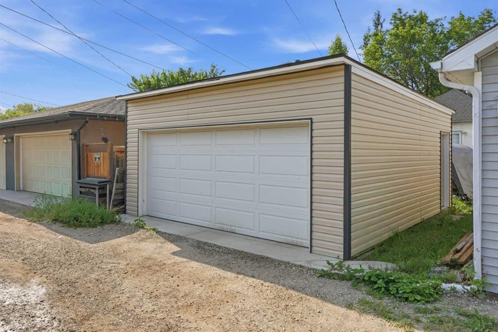 1420 18 Avenue Nw, Calgary, AB - Outdoor With Exterior