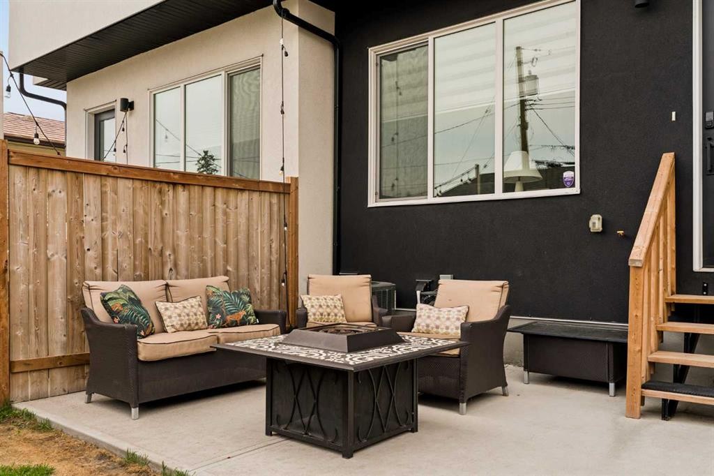 258 17 Avenue Ne, Calgary, AB - With Exterior