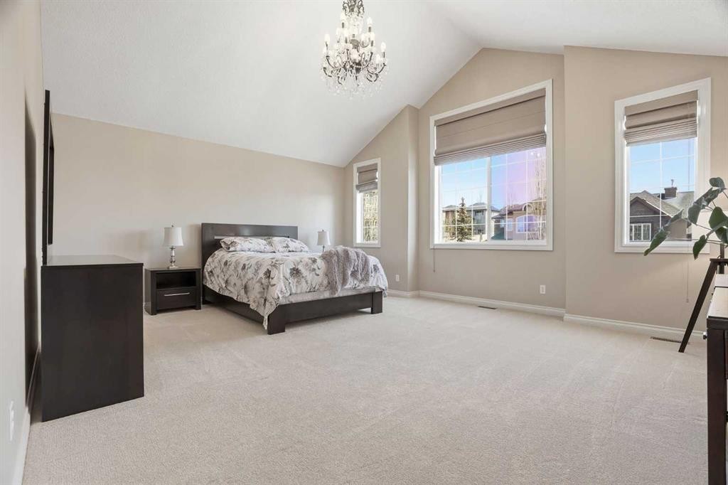 133 Aspen Stone Road Sw, Calgary, AB - Indoor Photo Showing Bedroom