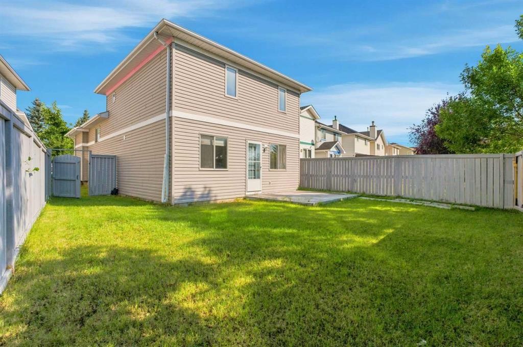 279 Coral Springs Circle Ne, Calgary, AB - Outdoor