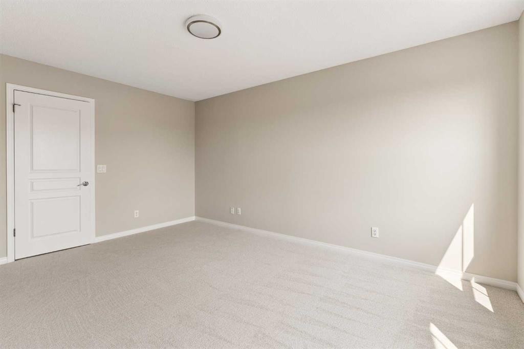 59 Elgin Meadows Park Se, Calgary, AB - Indoor Photo Showing Other Room