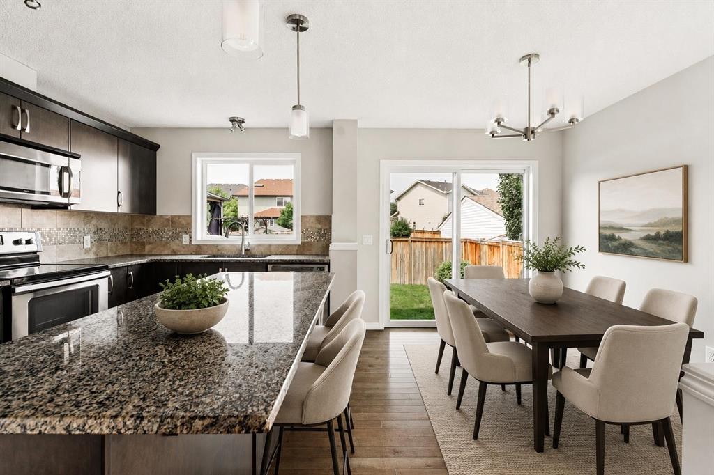 59 Elgin Meadows Park Se, Calgary, AB - Indoor Photo Showing Dining Room